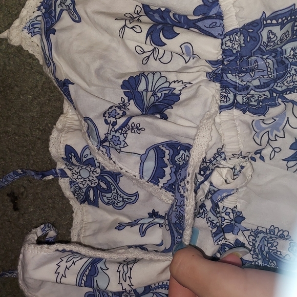 Blouse - Picture 2 of 3